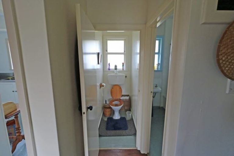 Photo of property in 68 Conway Road, Eltham, 4322