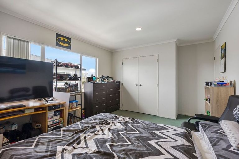 Photo of property in 30b Wellington Street, Pukekohe, 2120