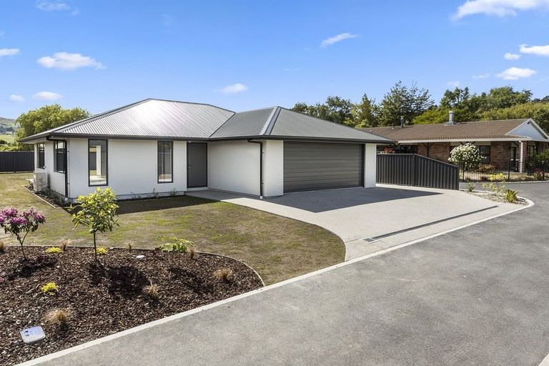 Photo of property in 8 Magnolia Lane, Mosgiel, 9024
