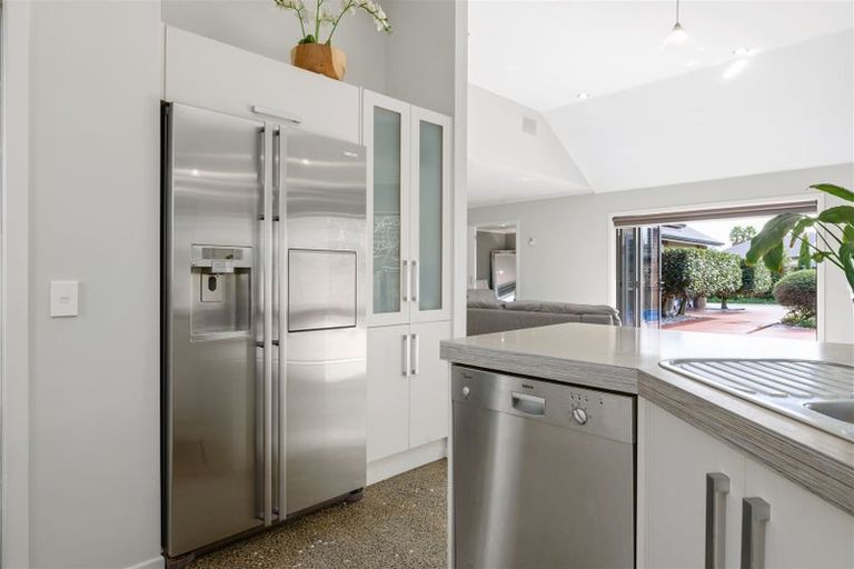 Photo of property in 15 Malbec Place, Rototuna, Hamilton, 3210