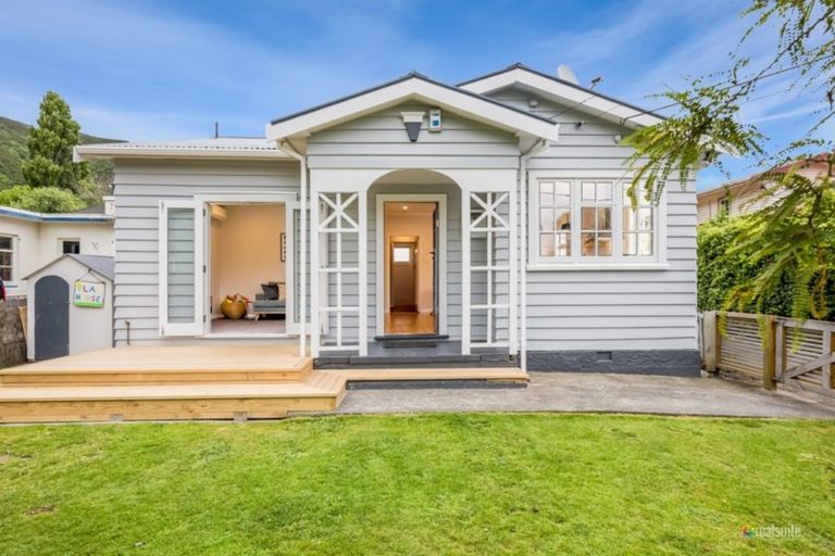 Photo of property in 46 Norton Park Avenue, Fairfield, Lower Hutt, 5011