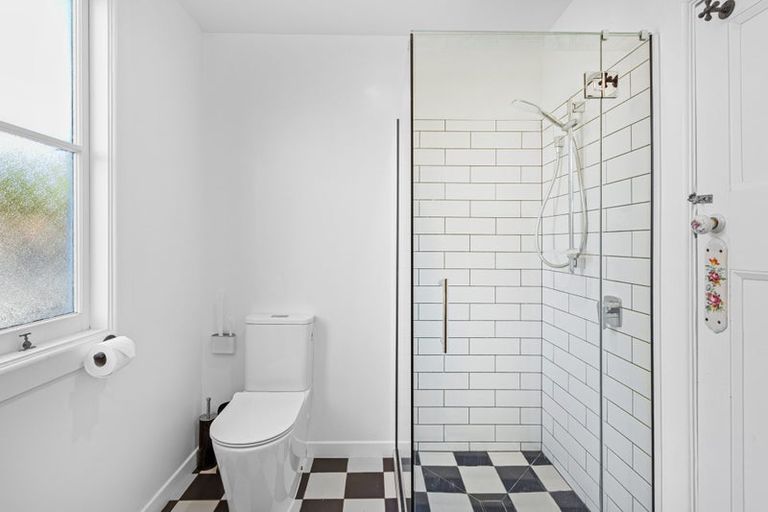 Photo of property in 152 Lincoln Road, Addington, Christchurch, 8024