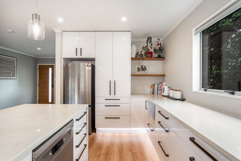 Photo of property in 10 Transom Close, Whitby, Porirua, 5024