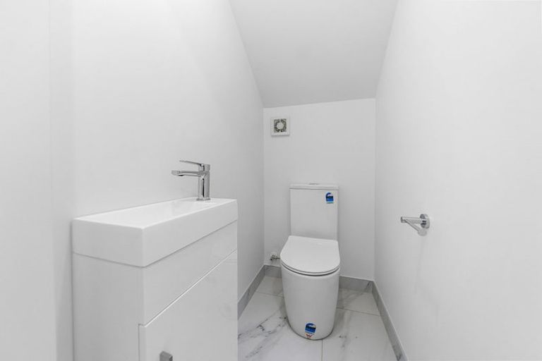 Photo of property in 35 John Gray Street, Papakura, 2110