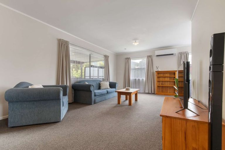 Photo of property in 102 Homedale Street, Pukehangi, Rotorua, 3015