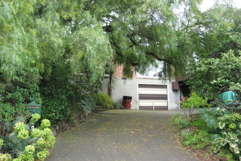 Photo of property in 34 Flinders Road, Heathcote Valley, Christchurch, 8022