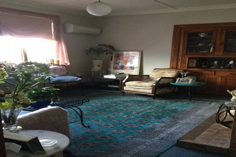 Photo of property in 53 Manor Place, Dunedin Central, Dunedin, 9016