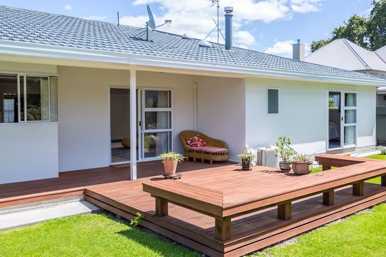 Photo of property in 15 Wood Street, Greytown, 5712