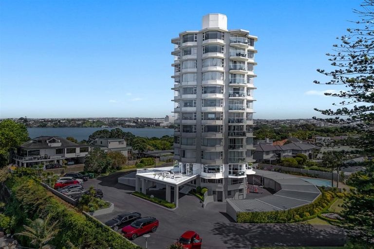 Photo of property in 1/90 Kitchener Road, Milford, Auckland, 0620