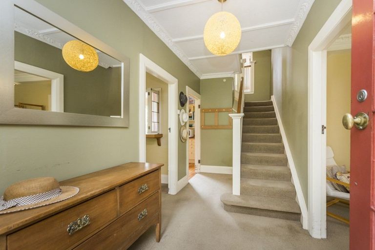 Photo of property in 27 Alan Street, Palmerston North, 4414