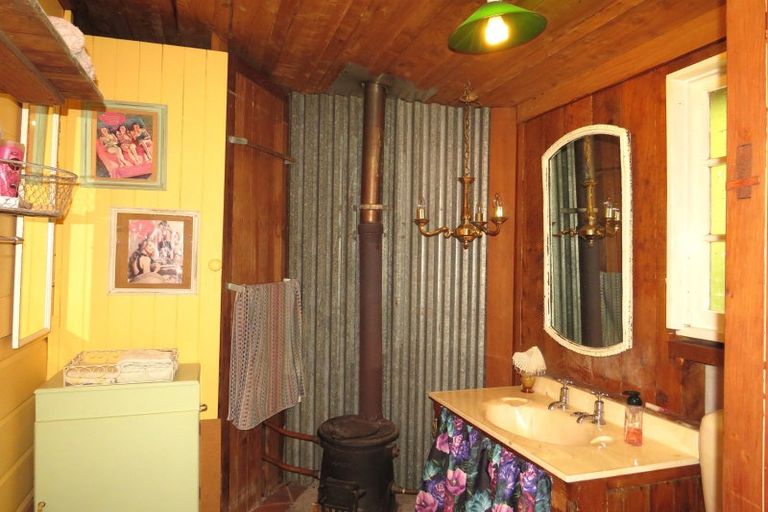 Photo of property in 5 Possum Bend Road, Morere, Nuhaka, 4078