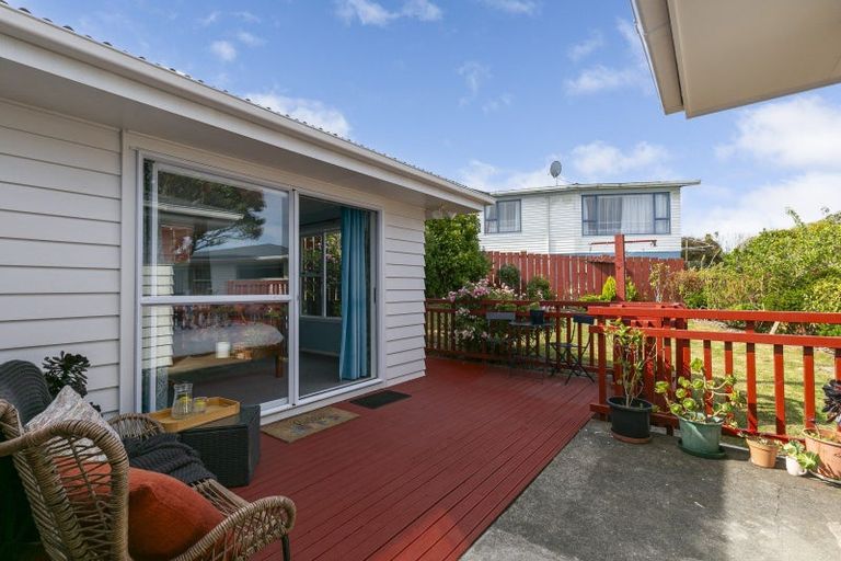 Photo of property in 10 Erris Street, Johnsonville, Wellington, 6037