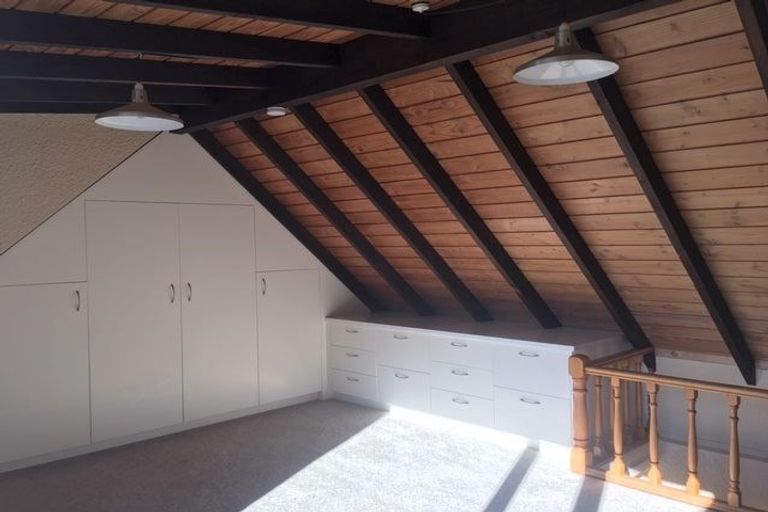 Photo of property in 10 Pamir Place, Welcome Bay, Tauranga, 3112