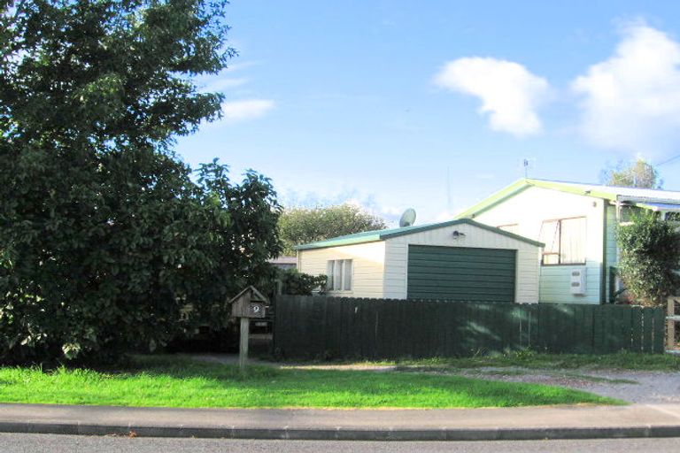 Photo of property in 1/9 Titoki Street, Te Atatu Peninsula, Auckland, 0610