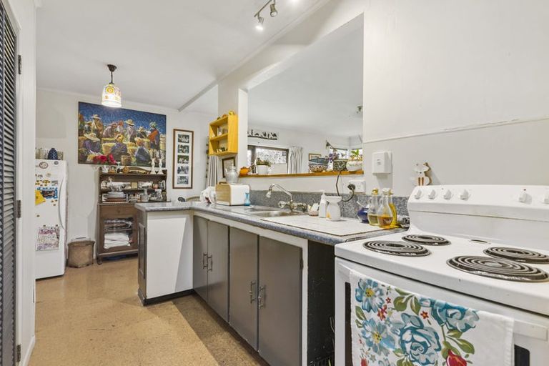 Photo of property in 20 Pinedale Place, Henderson, Auckland, 0610