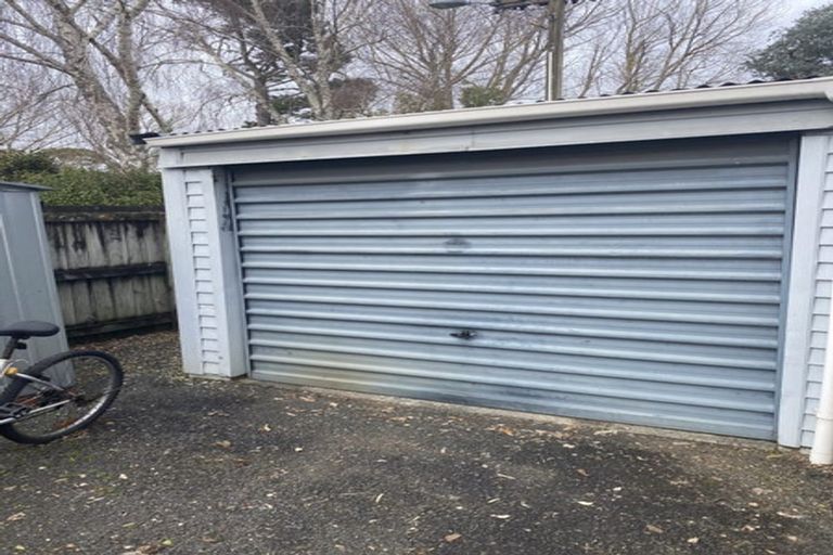 Photo of property in 4 Roach Street, Maeroa, Hamilton, 3200