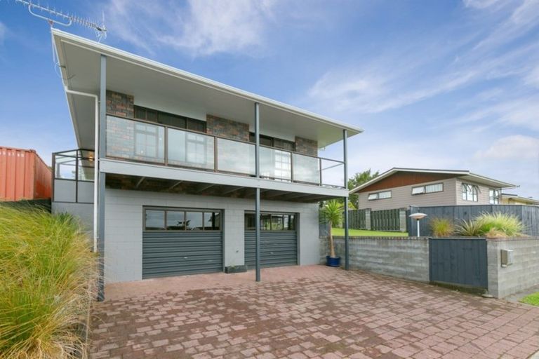 Photo of property in 6 Virginia Place, Whalers Gate, New Plymouth, 4310