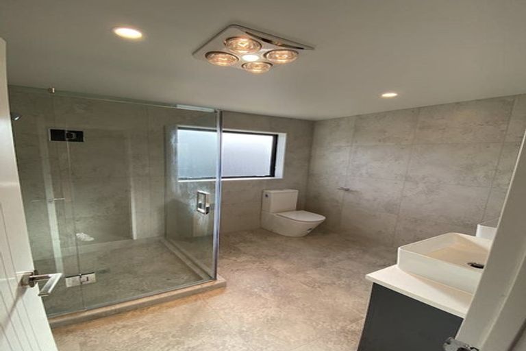 Photo of property in 5 Bendridge Street, Flat Bush, Auckland, 2019