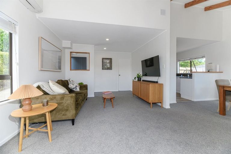 Photo of property in 2/72 Archers Road, Glenfield, Auckland, 0629