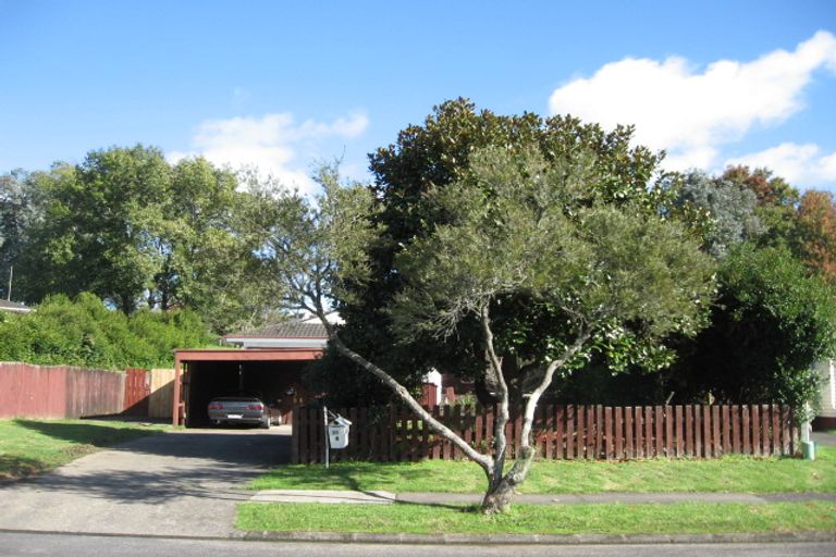 Photo of property in 1/55 Ennis Avenue, Pakuranga Heights, Auckland, 2010