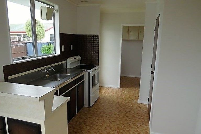 Photo of property in 9 Oak Avenue, Nawton, Hamilton, 3200