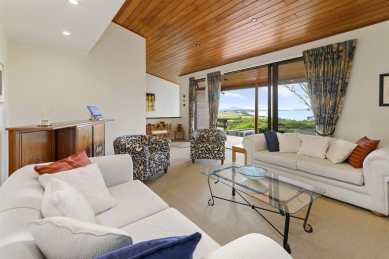 Photo of property in 50 Charles Dickens Drive, Mellons Bay, Auckland, 2014