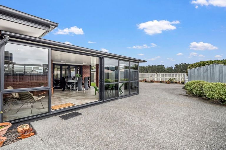 Photo of property in 42 Grierson Avenue, Amberley, 7481