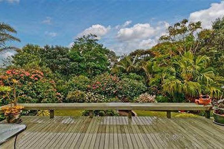 Photo of property in 4 Rhinevale Close, Henderson, Auckland, 0612