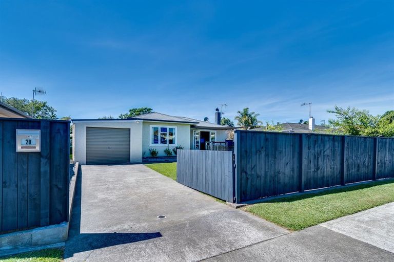 Photo of property in 20 Chester Street, Taradale, Napier, 4112