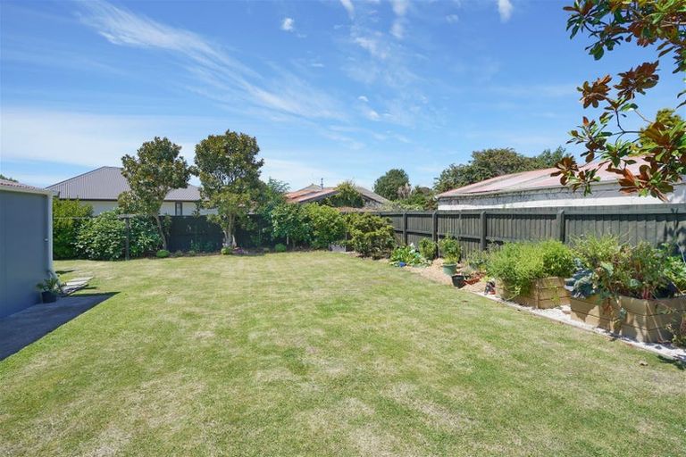 Photo of property in 34 Charlcott Street, Burnside, Christchurch, 8053