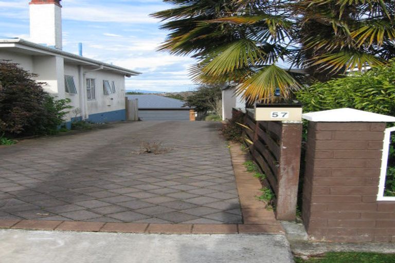 Photo of property in 57 Forest Lake Road, Forest Lake, Hamilton, 3200