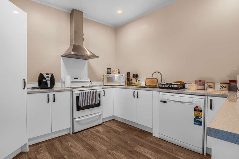 Photo of property in 21 Lyon Street, Featherston, 5710