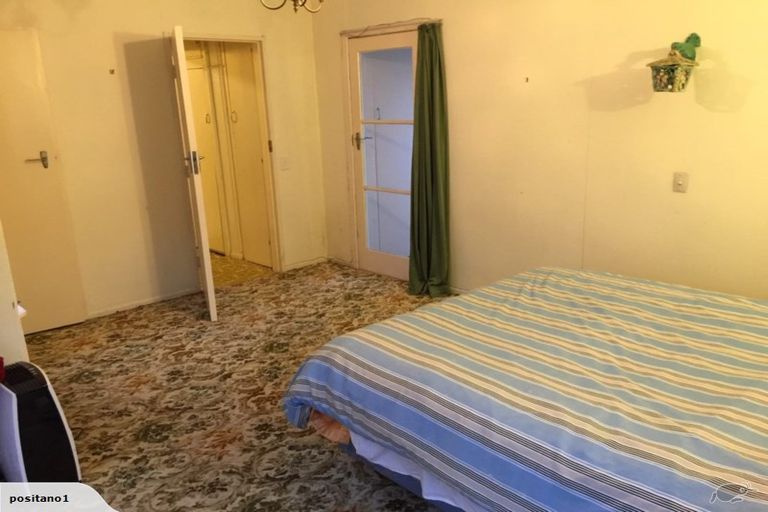 Photo of property in 134 Seaview Road, Paraparaumu Beach, Paraparaumu, 5032