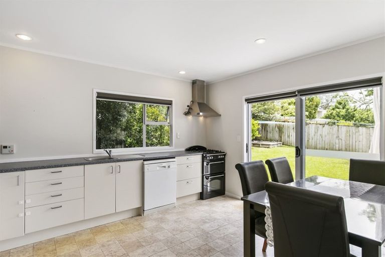 Photo of property in 30 Taurus Crescent, Beach Haven, Auckland, 0626