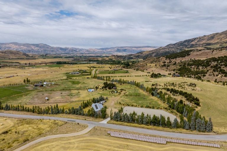 Photo of property in 68 Pukerangi Drive, Queensberry, Cromwell, 9383