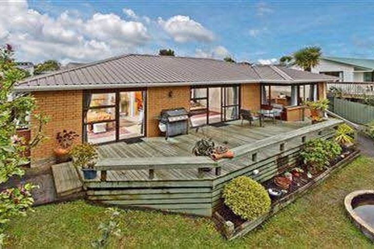 Photo of property in 4 Rhinevale Close, Henderson, Auckland, 0612