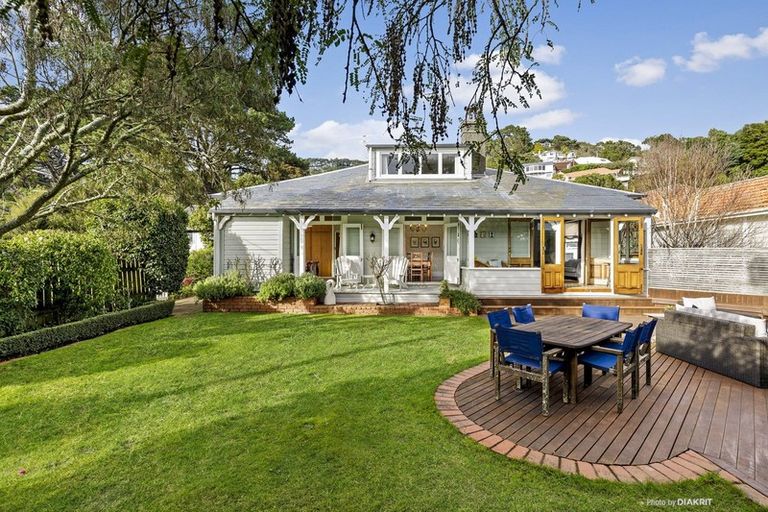 Photo of property in 162 Wadestown Road, Wadestown, Wellington, 6012