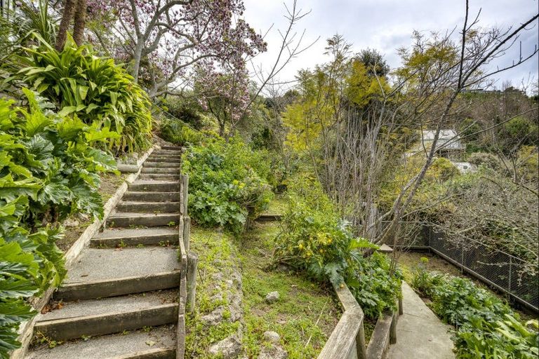 Photo of property in 31 Havelock Road, Hospital Hill, Napier, 4110