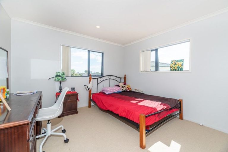 Photo of property in 6 Tussock Avenue, Mangere, Auckland, 2022