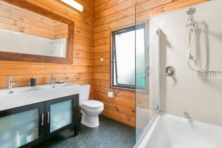 Photo of property in 1/205 Valley Road, Mount Maunganui, 3116