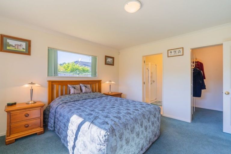 Photo of property in 35 Campion Road, Waikanae Beach, Waikanae, 5036