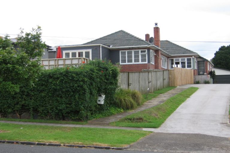 Photo of property in 85 Namata Road, One Tree Hill, Auckland, 1061