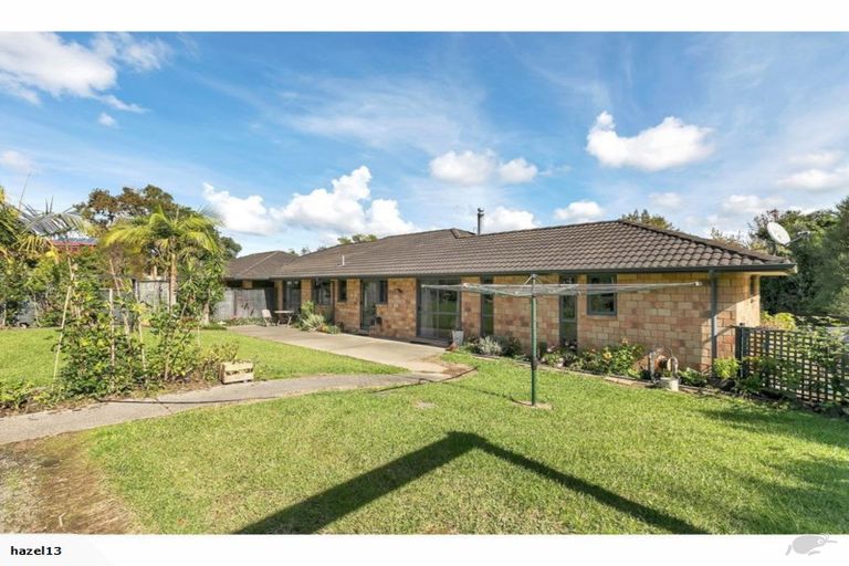 Photo of property in 14 Mcentee Road, Waitakere, Auckland, 0816