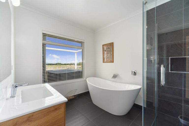 Photo of property in 50/500 Kinloch Road, Kinloch, Taupo, 3377