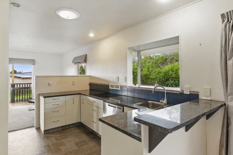 Photo of property in 9 Takitimu Street, Waitarere Beach, Levin, 5510