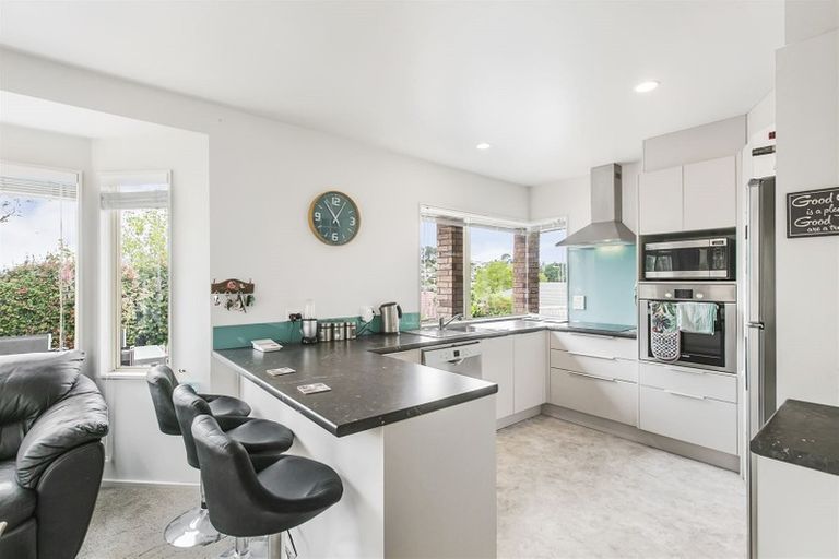 Photo of property in 3 Bluebird Crescent, Unsworth Heights, Auckland, 0632