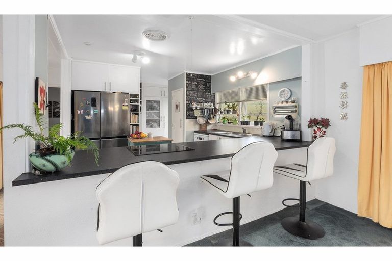 Photo of property in 382 Pahi Road, Pahi, Paparoa, 0571