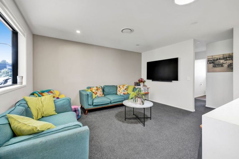 Photo of property in 10 Mercade Close, Stratford, 4332