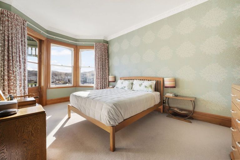 Photo of property in 71 Austin Street, Mount Victoria, Wellington, 6011