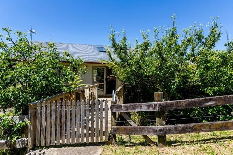 Photo of property in 7 Harriet Place, Spotswood, New Plymouth, 4310